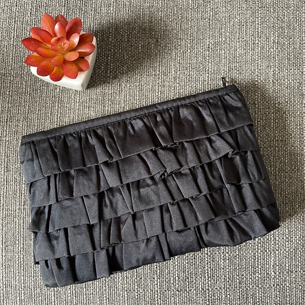 Black Ruffle Makeup Bag - Picture 2 of 12